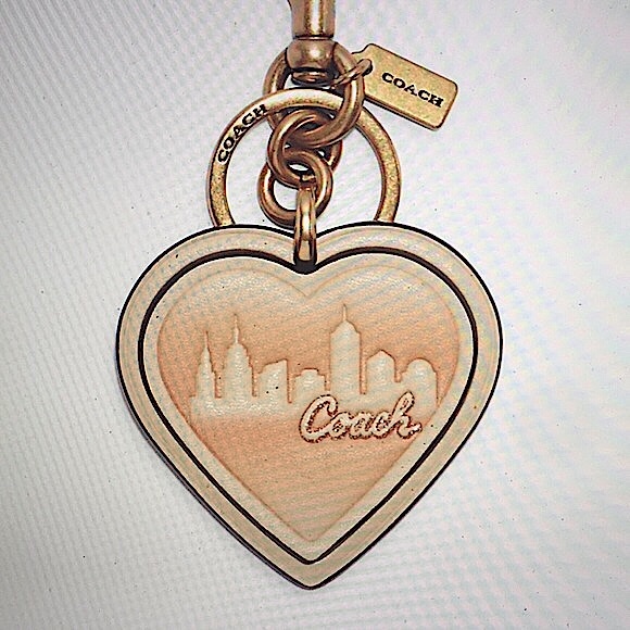 COACH - X JENNIFER LOPEZ HEART BAG CHARM (NWT) - Picture 5 of 13
